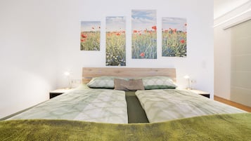 Bügeleisen/Bügelbrett, WLAN, Bettwäsche