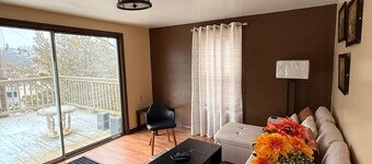 Welcoming to Cozy Altoona a 2-bedroom house with AC in charming Altoona