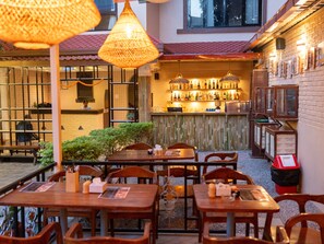 Bar (on property) - Yangchhen Peace Home Bed & Breakfast (Kathmandu)