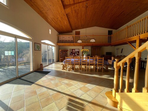 Chambre d’hôtes « Chambre Saumon » avec terrasse partagée, jardin partagé et Wi-Fi
