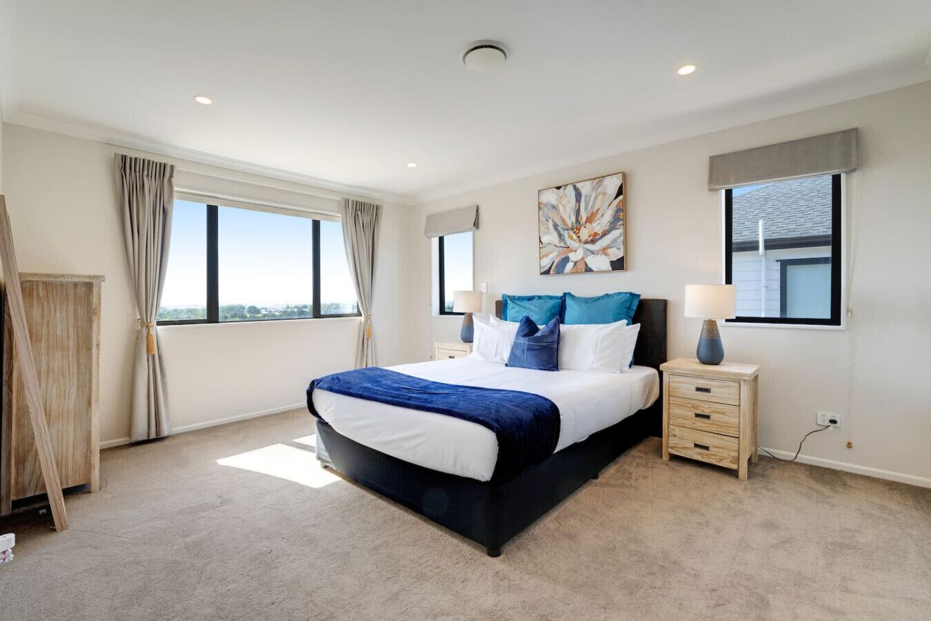 書桌、熨斗/熨衫板、Wi-Fi、床單