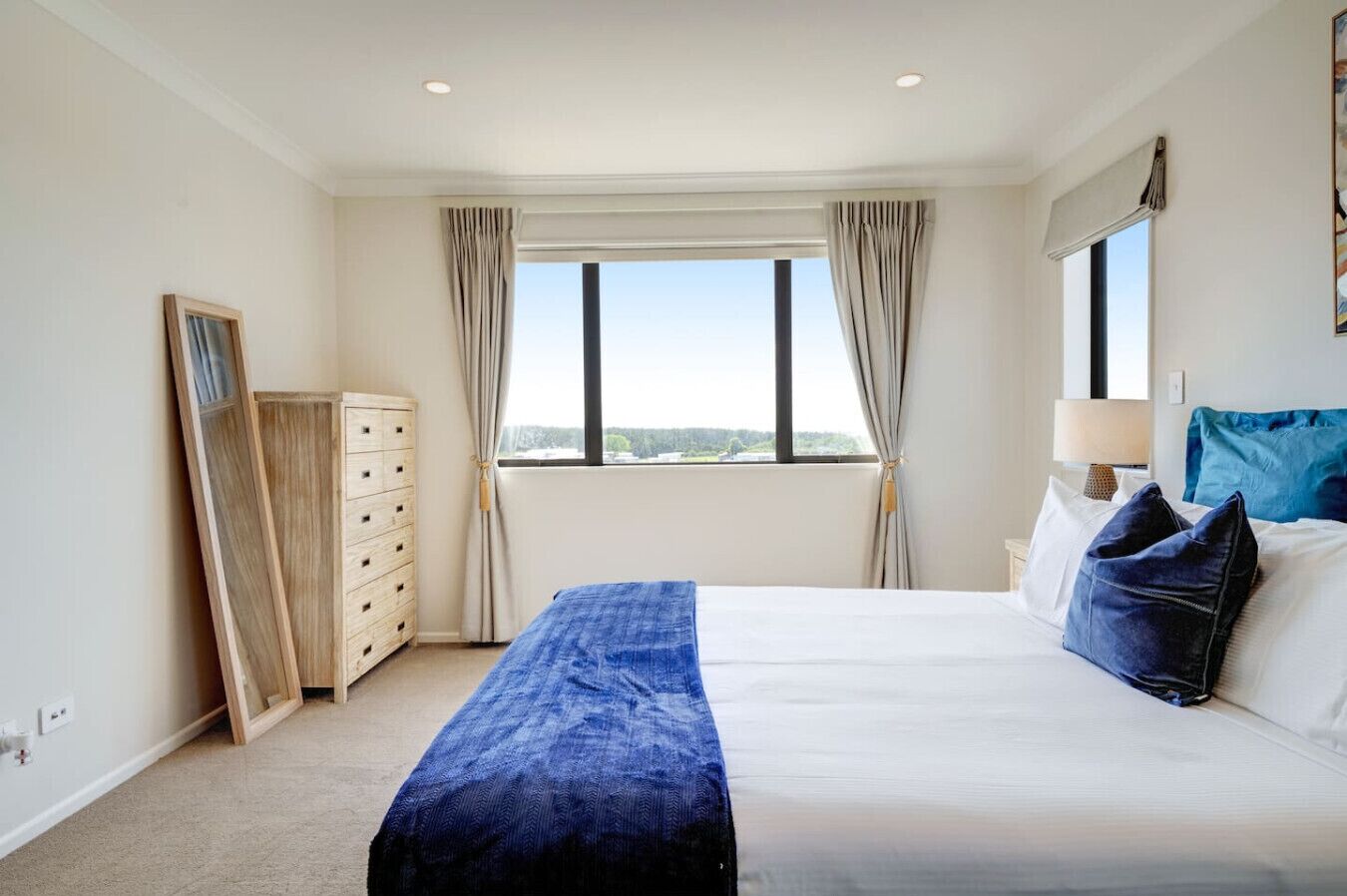 Schreibtisch, Bügeleisen/Bügelbrett, WLAN, Bettwäsche