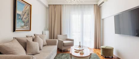 Appartement, 2 chambres, balcon, vue ville | Coin séjour