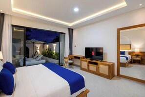 Tallelokero huoneessa, työpöytä