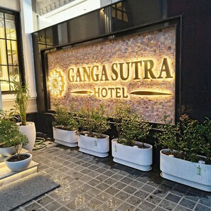 Property entrance - Hotel Ganga Sutra (Haridwar)