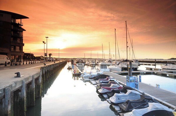 Marina - Captain's Quarters - Short walk to Poole Quay (Poole)