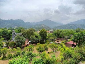 Vista de la ciutat des de l'allotjament