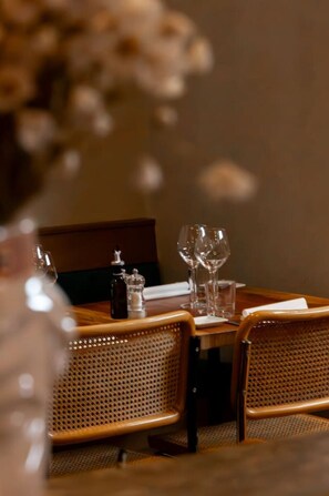 Dining - La Veduta - Luxe Apartment (Gent)