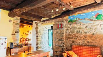 Duplex - utsikt mot bergen | Vardagsrum | Platt-tv