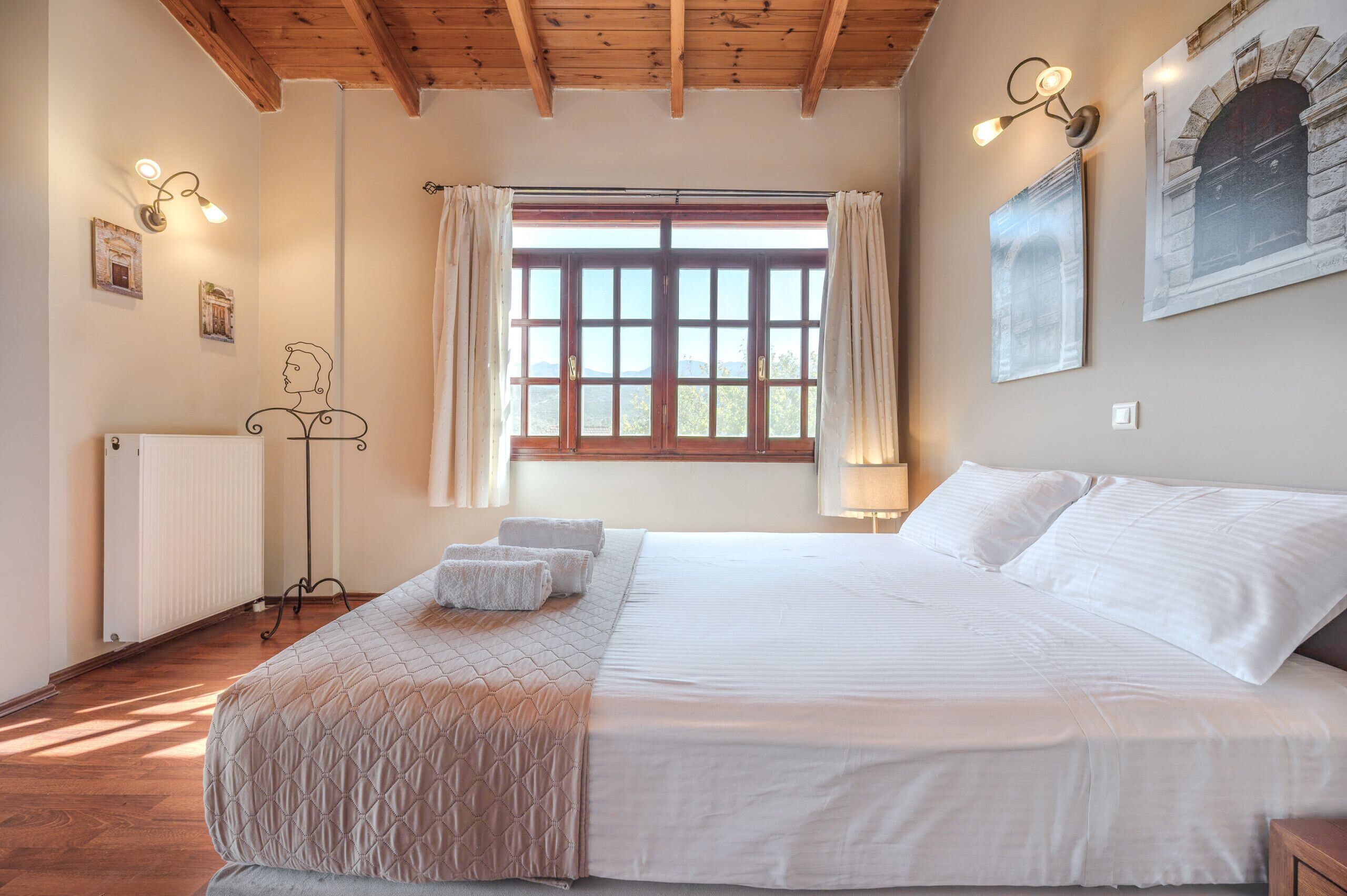 2 bedrooms, free cots/infant beds, bed sheets