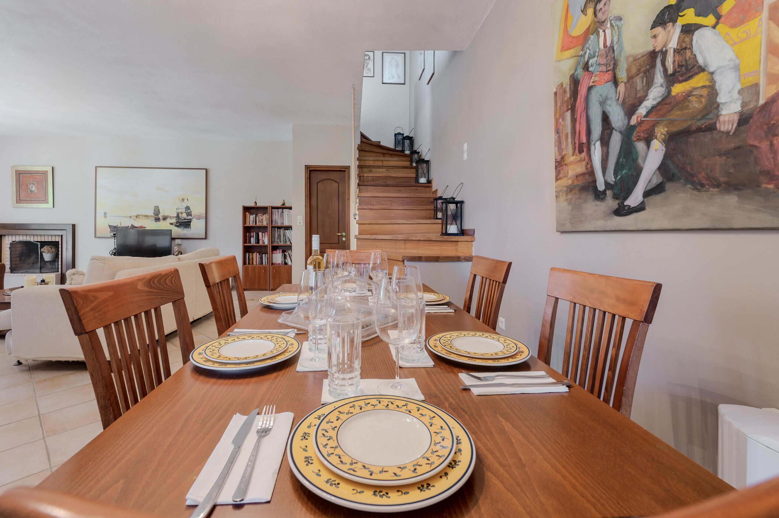 Khu vực ăn uống tại phòng