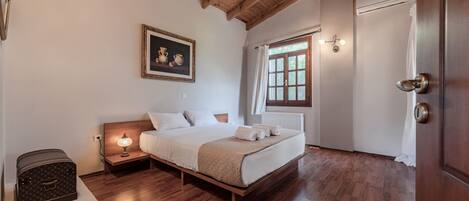 2 makuuhuonetta, ilmaiset vauvansängyt, vuodevaatteet