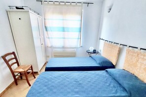 3 bedrooms, in-room safe, travel cot - Rosemary Villa 6 beds (Muravera)
