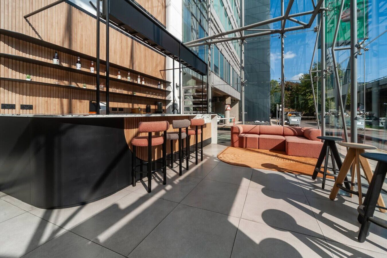 Bar (in der Unterkunft)