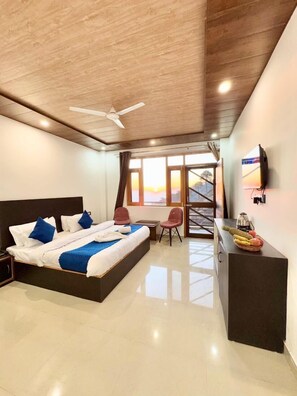 Deluxe Room - Misty Winds Kasauli (Kasauli)