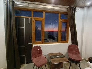Living area - Misty Winds Kasauli (Kasauli)