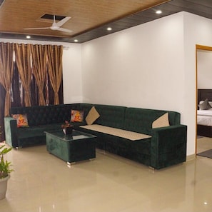 Reception - Misty Winds Kasauli (Kasauli)