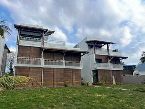 บริเวณภายนอก