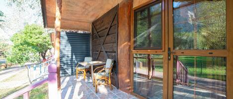 Kamar Double Standar, pemandangan kebun | Meja kerja, ruang kerja ramah laptop, dan Wi-Fi gratis