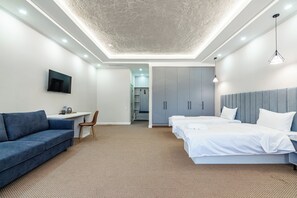 Luxury Twin Room, City View | In-room safe, desk, laptop workspace, soundproofing - AYKUN Hotel (Almaty)