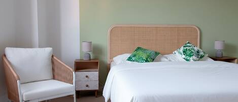 2 bedrooms, WiFi, bed sheets