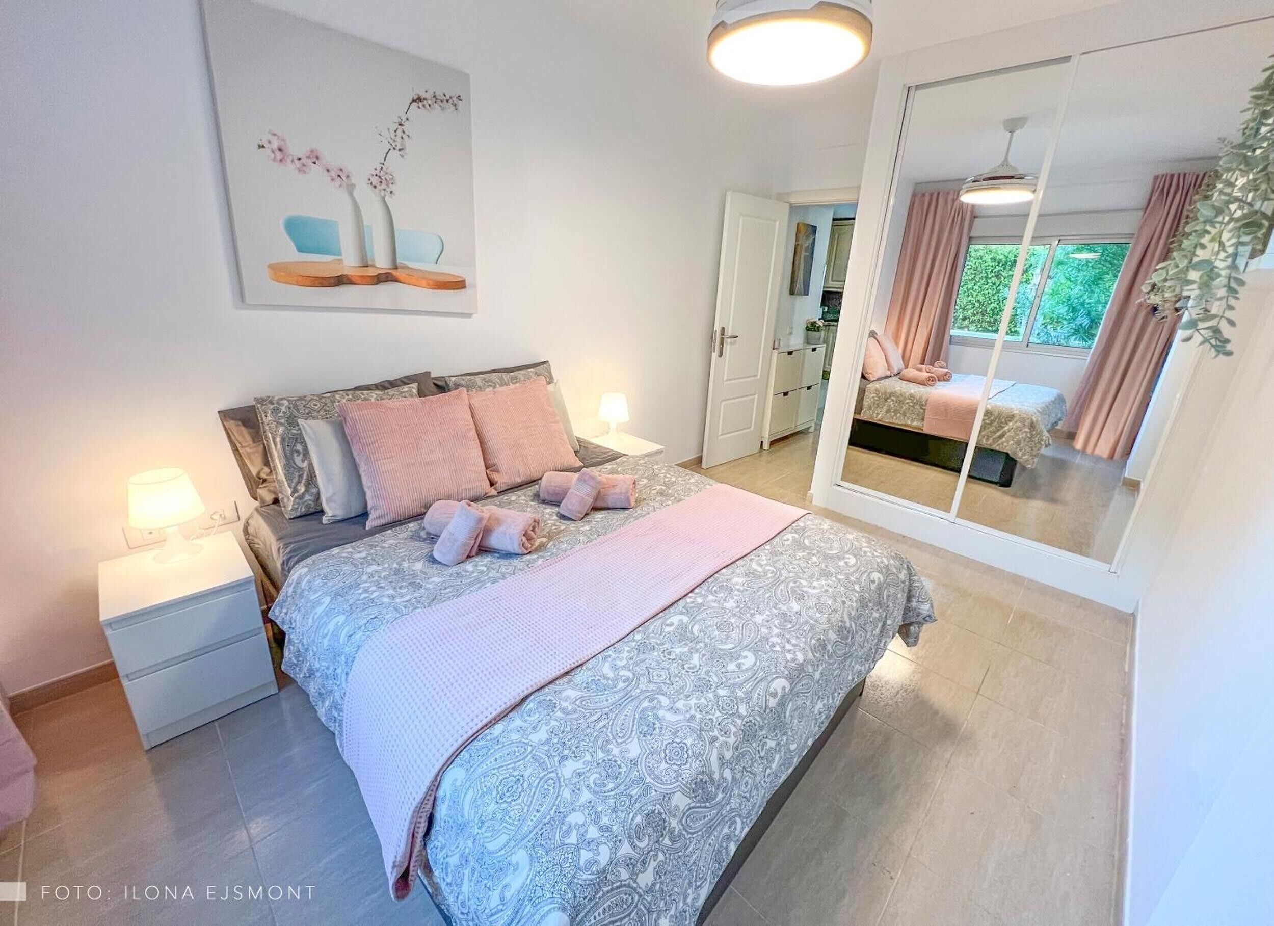 Iron/ironing board, WiFi, bed sheets