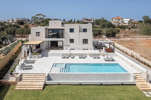 Front of property - Nemia Luxury Residence (Chania)