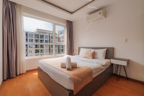 Căn hộ dành cho gia đình, ban công, quang cảnh hồ bơi | Minibar với thức uống miễn phí 