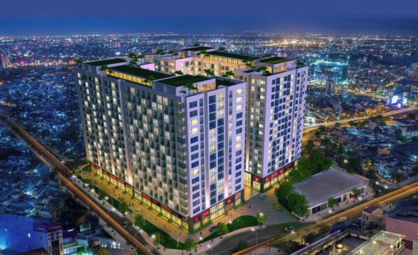 Exterior - Tan Son Nhat Airport Sky Center  (Tan Son Hoa)