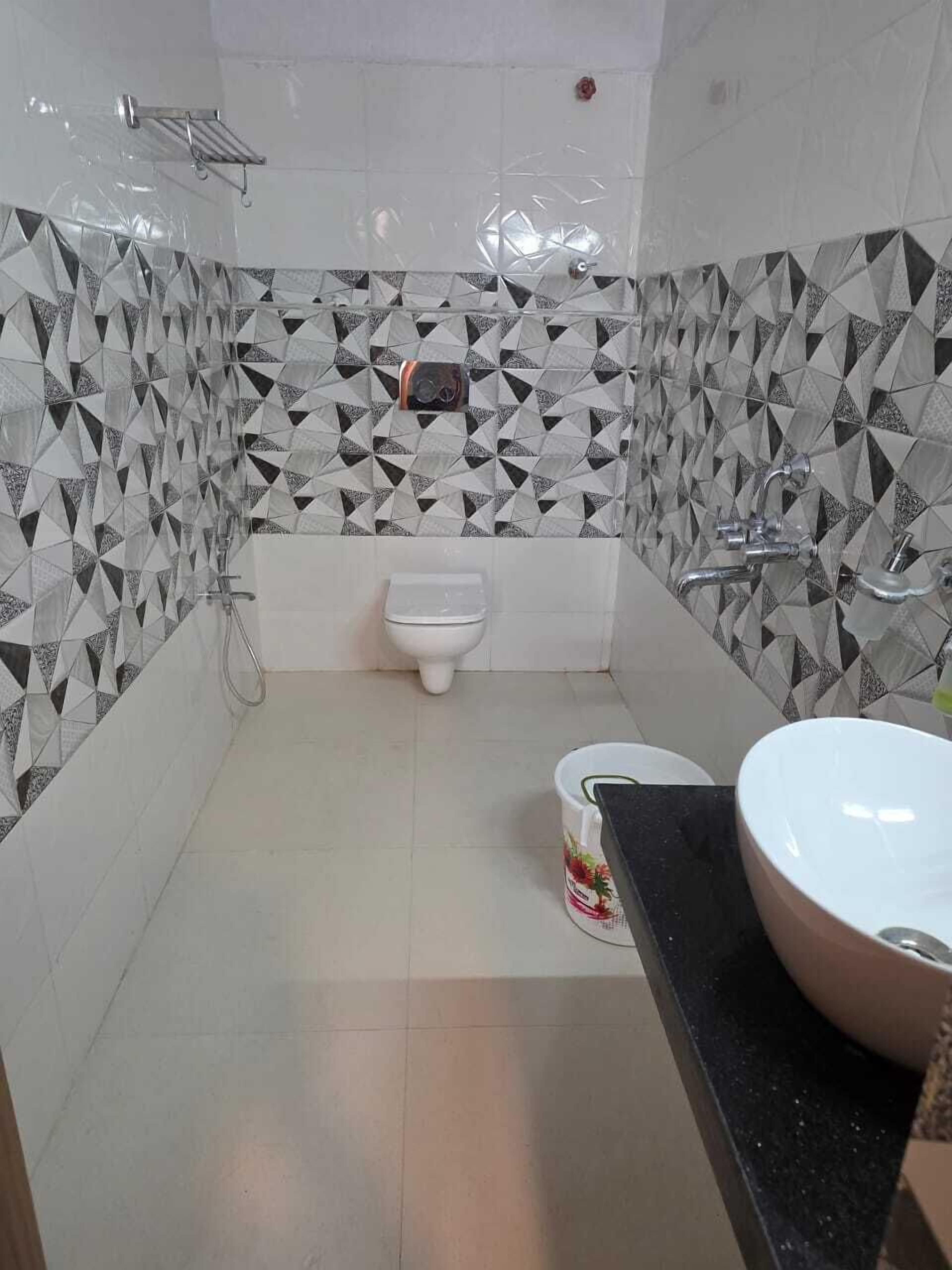 Camera Deluxe, vista città | Bagno | Doccia