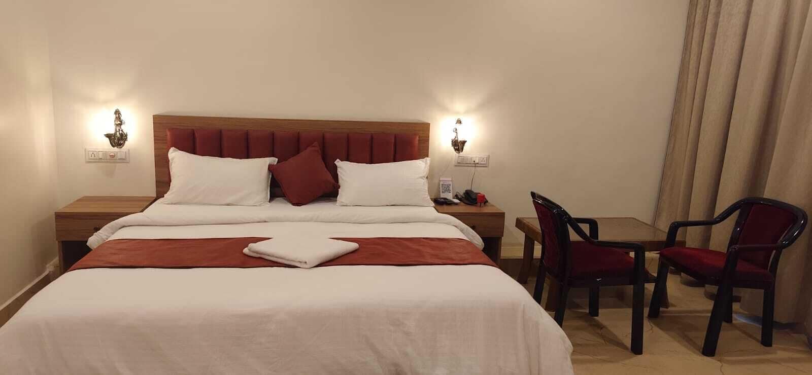 Chambre Deluxe, vue sur la ville | Bureau, espace de travail pour ordinateurs portables