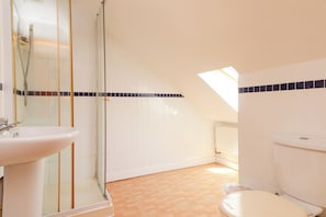 Bathroom - Pebbles Guest House - Flat 7 (Southampton)