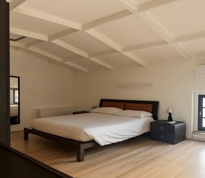 Bügeleisen/Bügelbrett, WLAN, Bettwäsche