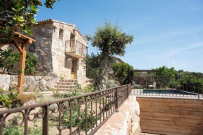 Property grounds - Comfortable sheepfold, unobstructed view and private pool (Sotta)