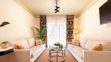 Appartement (5 Bedrooms) | Salle de séjour