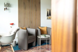 Interior - Apartment 'Bergluft' with Rhine Valley View, Private Terrace and Wi-Fi (Sasbachwalden)
