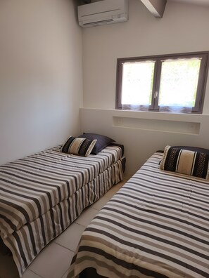 アイロン / アイロン台、WiFi、ベッドシーツ