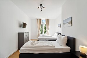 Apartment | 16 bedrooms - Infinity Stay Ferienapartments Rheinstrasse (Wilhelmshaven)