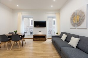 Apartment | Living area - Rental in Rome Augusto Imperatore Apartment (Rome)