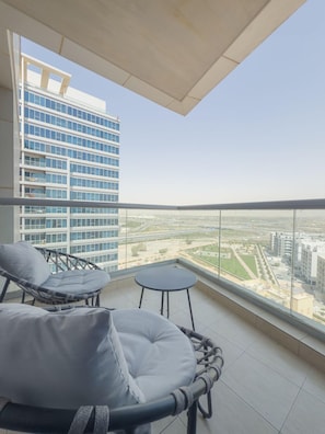 Luxury Apartment, Balcony, City View | Terrace/patio - Iconic 2BR in Skycourt Dubailand (Dubai)