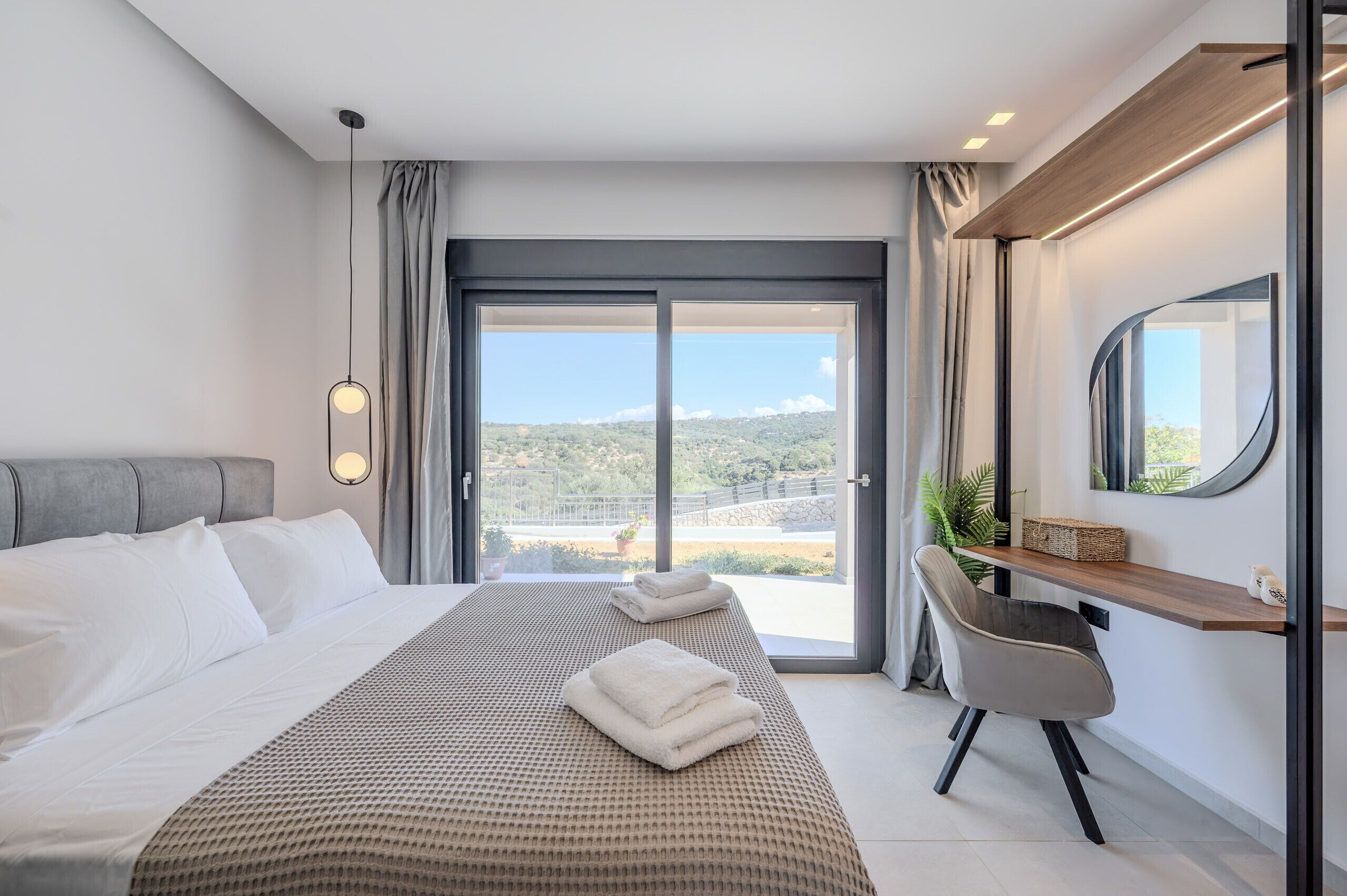 熨斗/熨衣板、旅行婴儿床、免费 WiFi、床单