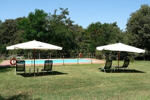 Pool - Room 'La Malva - La Cerretola' with Shared Pool, Shared Garden and Wi-Fi (Città della Pieve)