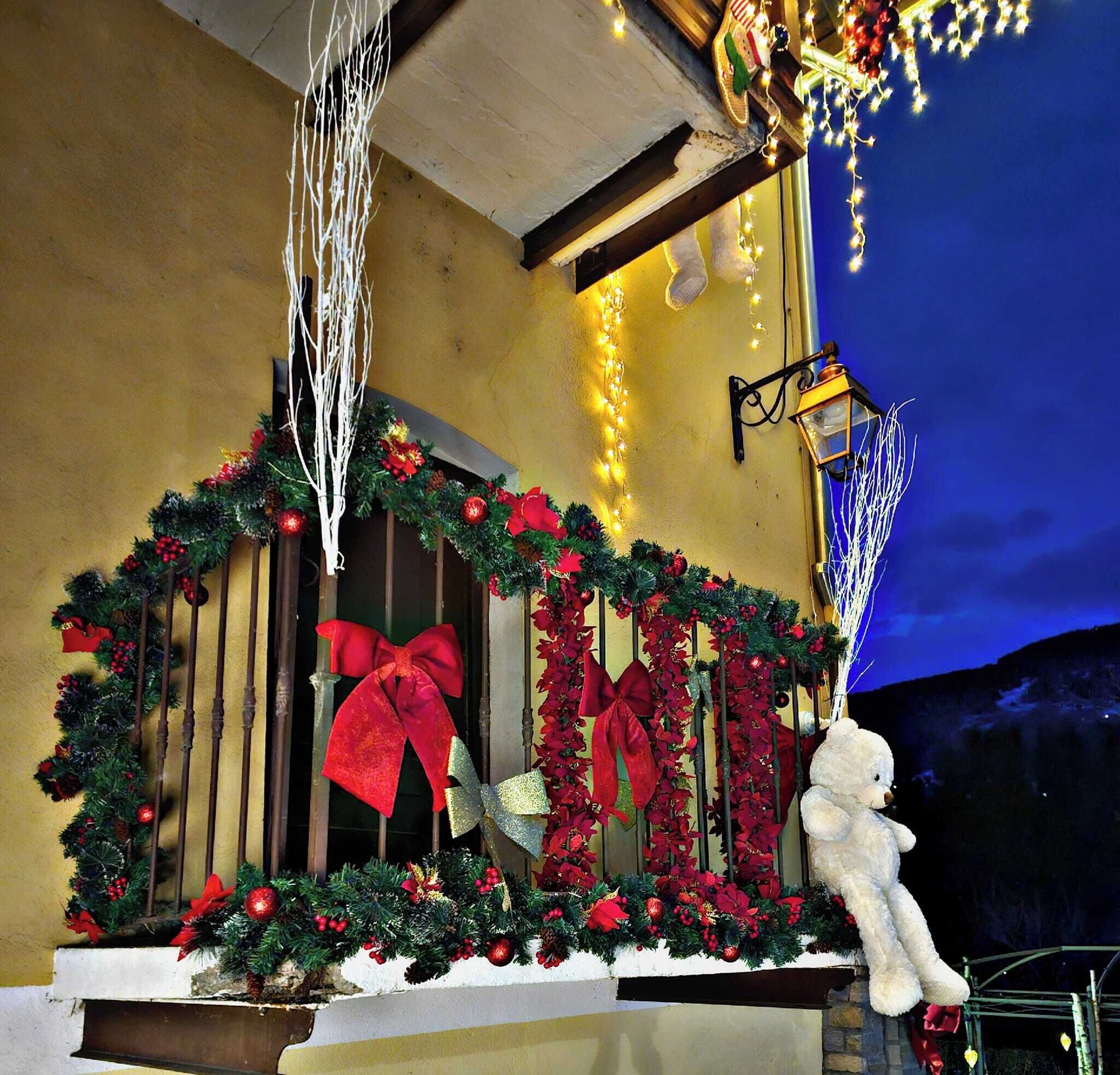 Family Room, Balcony, Mountain View | Laptop workspace