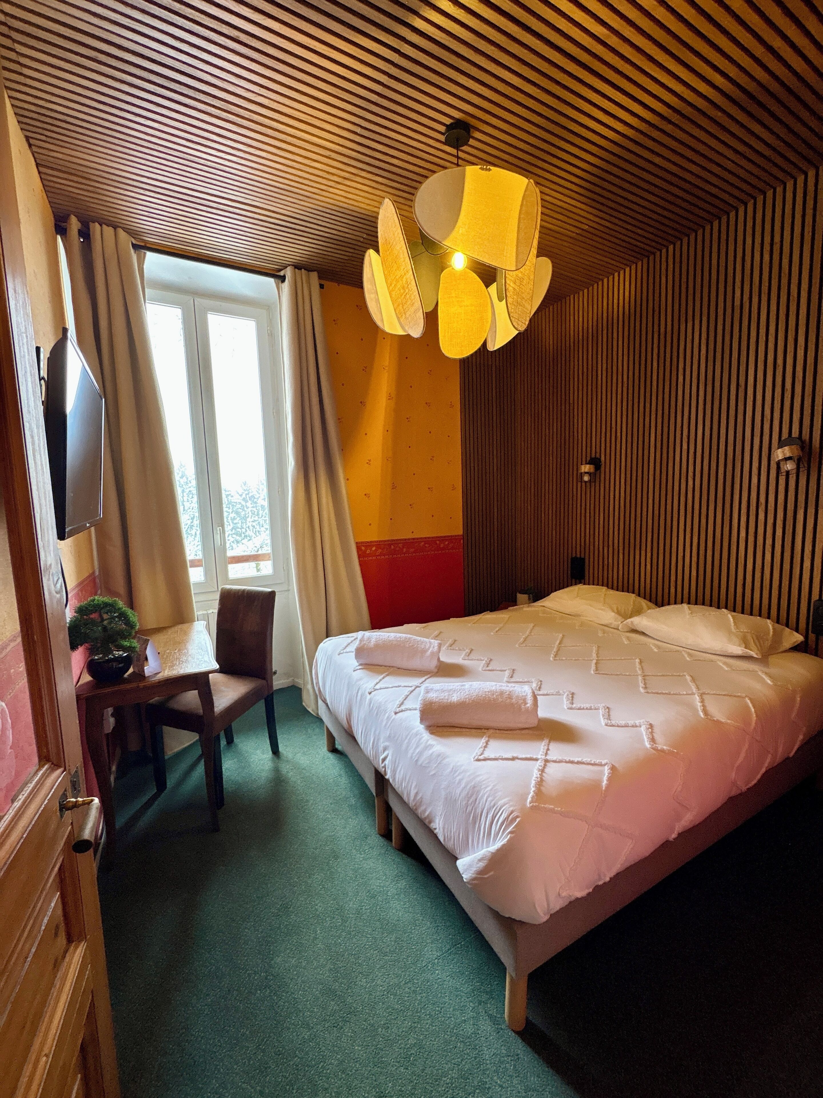 مساحة عمل للكمبيوتر المحمول