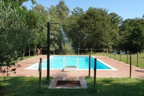 Pool - Apartment 'Cotogno - La Cerretola' with Shared Pool, Shared Garden and Wi-Fi (Città della Pieve)