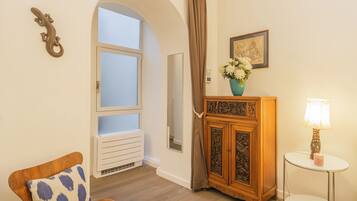 Apartment (1 Bedroom) | Ausblick vom Zimmer