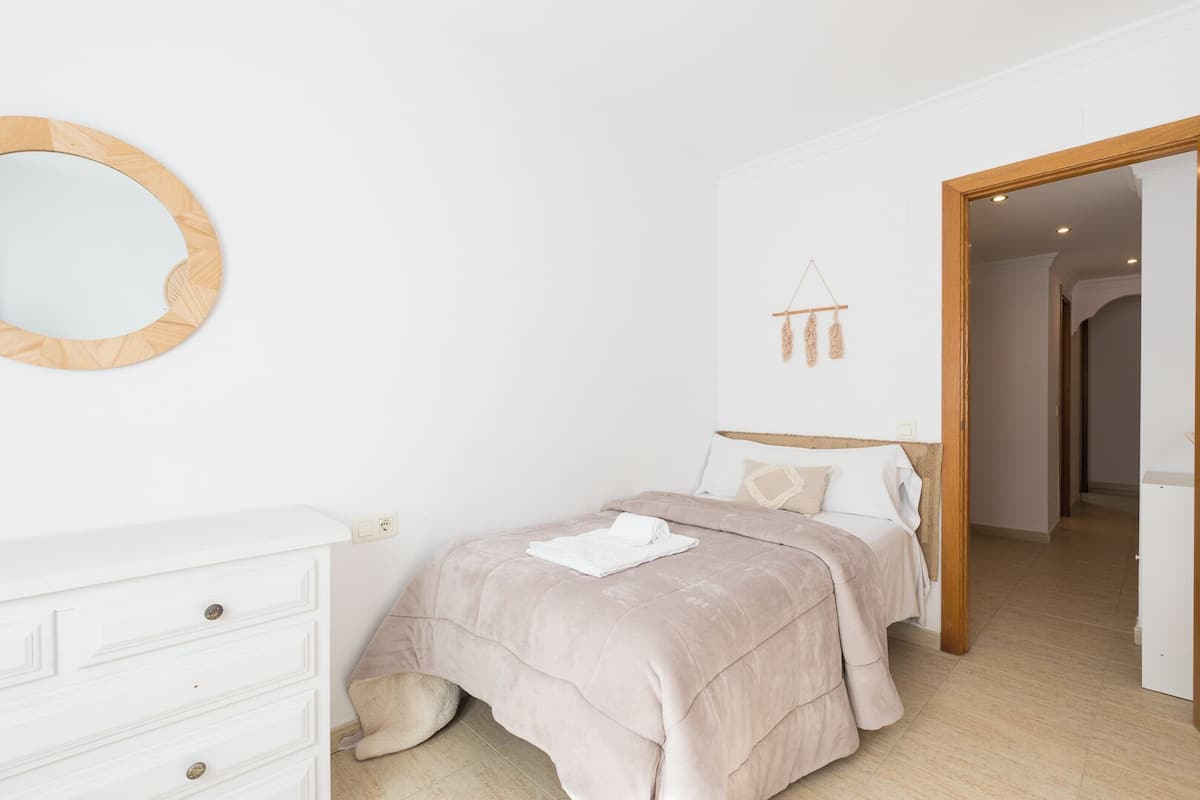 Basic Room, Pets Not Allowed, Courtyard View | Free WiFi