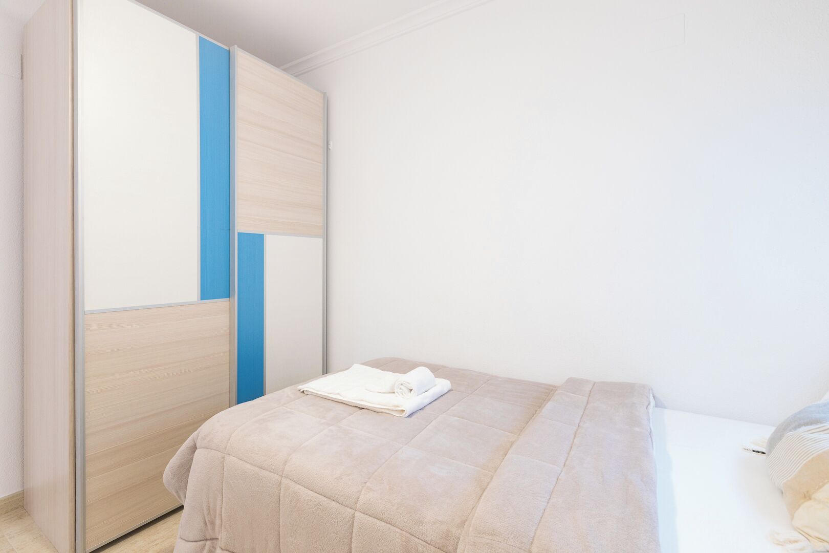 Habitació bàsica, no s'admeten animals de companyia, vistes al pati | Wifi gratuïta 