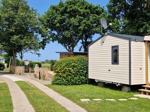 Exterior - Comfortable mobile home with terrace in Pordic (Pordic)