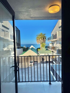 Property grounds - Marina Views Simon’s Town (Cape Town)